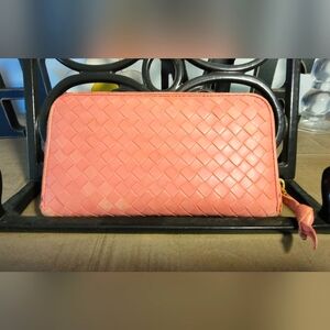 Bottega Veneta Ladies Pink Zip Wallet